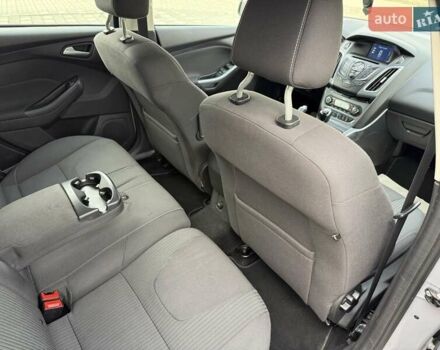 Серый Форд Фокус, объемом двигателя 1.6 л и пробегом 230 тыс. км за 7899 $, фото 86 на Automoto.ua