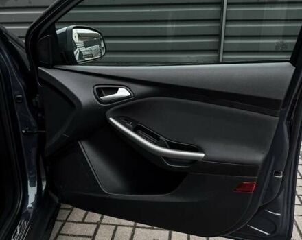 Серый Форд Фокус, объемом двигателя 1.6 л и пробегом 200 тыс. км за 8700 $, фото 32 на Automoto.ua