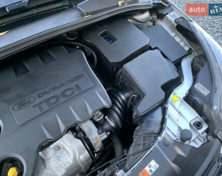 Форд Фокус 2013 в Ровно на Automoto.ua Серый Форд Фокус, объемом двигателя 1.6 л и пробегом 236 тыс. км за 7950 $, фото 12 на Automoto.ua