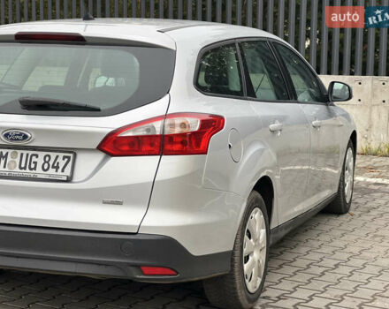 Серый Форд Фокус, объемом двигателя 1.6 л и пробегом 243 тыс. км за 7000 $, фото 12 на Automoto.ua