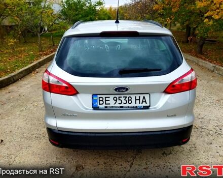 Форд Фокус 2013 в Вознесенске на Automoto.ua Серый Форд Фокус, объемом двигателя 1 л и пробегом 133 тыс. км за 6600 $, фото 4 на Automoto.ua