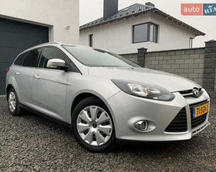 Серый Форд Фокус, объемом двигателя 1.6 л и пробегом 215 тыс. км за 8200 $, фото 1 на Automoto.ua