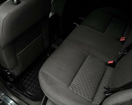 Серый Форд Фокус, объемом двигателя 1.6 л и пробегом 200 тыс. км за 8700 $, фото 33 на Automoto.ua