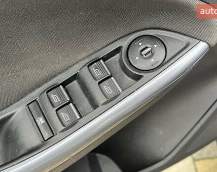 Серый Форд Фокус, объемом двигателя 1.56 л и пробегом 234 тыс. км за 8500 $, фото 13 на Automoto.ua