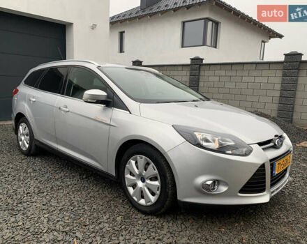 Серый Форд Фокус, объемом двигателя 1.6 л и пробегом 215 тыс. км за 8200 $, фото 2 на Automoto.ua