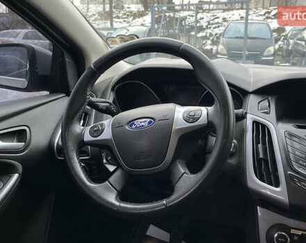 Серый Форд Фокус, объемом двигателя 1.56 л и пробегом 234 тыс. км за 8500 $, фото 9 на Automoto.ua