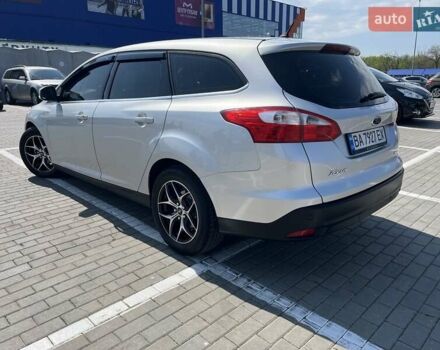 Форд Фокус 2013 в Новоукраинке на Automoto.ua Серый Форд Фокус, объемом двигателя 1.6 л и пробегом 257 тыс. км за 7900 $, фото 4 на Automoto.ua