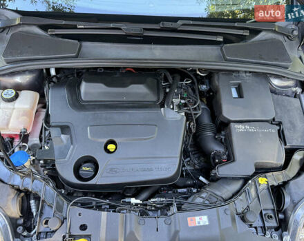 Сірий Форд Фокус, об'ємом двигуна 2 л та пробігом 205 тис. км за 8300 $, фото 19 на Automoto.ua