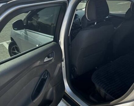 Форд Фокус 2013 в Новоукраинке на Automoto.ua Серый Форд Фокус, объемом двигателя 1.6 л и пробегом 257 тыс. км за 7900 $, фото 15 на Automoto.ua