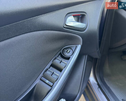 Сірий Форд Фокус, об'ємом двигуна 2 л та пробігом 205 тис. км за 8300 $, фото 12 на Automoto.ua