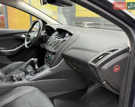 Серый Форд Фокус, объемом двигателя 1.6 л и пробегом 232 тыс. км за 9200 $, фото 31 на Automoto.ua