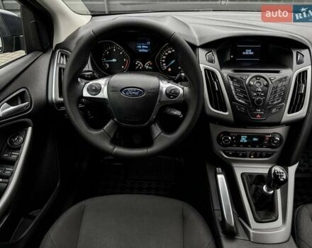 Серый Форд Фокус, объемом двигателя 1.6 л и пробегом 200 тыс. км за 8700 $, фото 22 на Automoto.ua