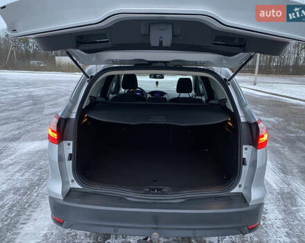 Сірий Форд Фокус, об'ємом двигуна 1.6 л та пробігом 238 тис. км за 7999 $, фото 15 на Automoto.ua