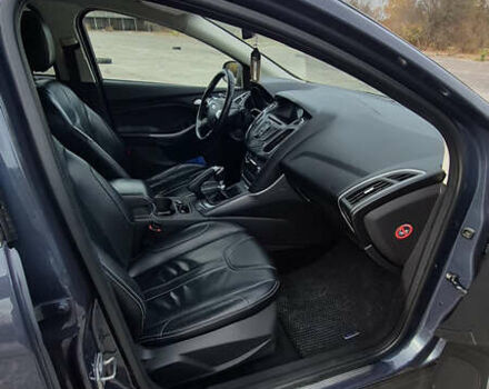 Серый Форд Фокус, объемом двигателя 1.6 л и пробегом 226 тыс. км за 8800 $, фото 3 на Automoto.ua