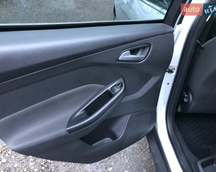 Серый Форд Фокус, объемом двигателя 1.6 л и пробегом 209 тыс. км за 7500 $, фото 26 на Automoto.ua