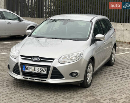 Серый Форд Фокус, объемом двигателя 1.6 л и пробегом 243 тыс. км за 7000 $, фото 5 на Automoto.ua