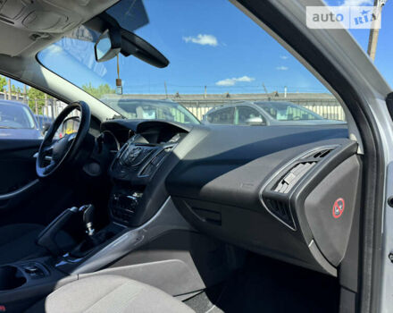 Сірий Форд Фокус, об'ємом двигуна 1.6 л та пробігом 209 тис. км за 8500 $, фото 35 на Automoto.ua