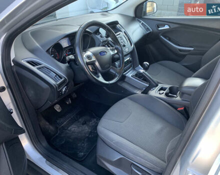 Форд Фокус 2013 в Ровно на Automoto.ua Серый Форд Фокус, объемом двигателя 1.6 л и пробегом 236 тыс. км за 7950 $, фото 16 на Automoto.ua