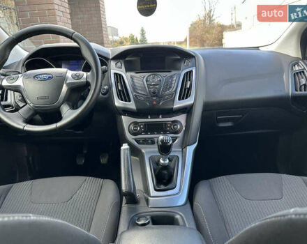 Форд Фокус 2013 у Стрые на Automoto.ua Сірий Форд Фокус, об'ємом двигуна 1.6 л та пробігом 217 тис. км за 8350 $, фото 125 на Automoto.ua