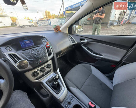 Форд Фокус 2013 у Львові на Automoto.ua Сірий Форд Фокус, об'ємом двигуна 1.56 л та пробігом 172 тис. км за 9100 $, фото 6 на Automoto.ua