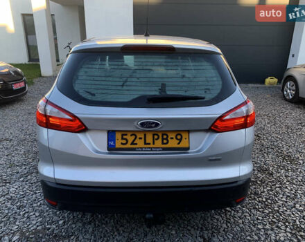 Серый Форд Фокус, объемом двигателя 1.6 л и пробегом 236 тыс. км за 7800 $, фото 4 на Automoto.ua