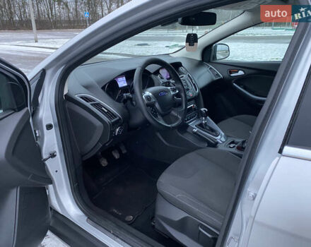 Сірий Форд Фокус, об'ємом двигуна 1.6 л та пробігом 238 тис. км за 7999 $, фото 11 на Automoto.ua