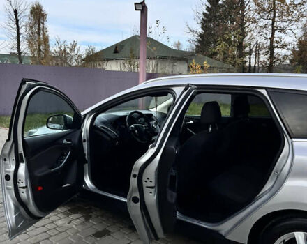 Сірий Форд Фокус, об'ємом двигуна 1.6 л та пробігом 259 тис. км за 8400 $, фото 13 на Automoto.ua