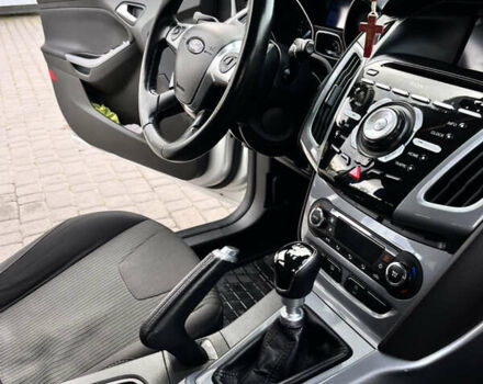 Сірий Форд Фокус, об'ємом двигуна 1.6 л та пробігом 259 тис. км за 8400 $, фото 53 на Automoto.ua