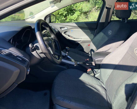 Форд Фокус 2013 у Києві на Automoto.ua Сірий Форд Фокус, об'ємом двигуна 1.6 л та пробігом 242 тис. км за 6990 $, фото 19 на Automoto.ua