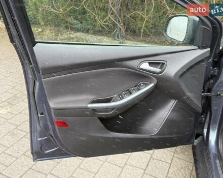 Сірий Форд Фокус, об'ємом двигуна 1.6 л та пробігом 230 тис. км за 8700 $, фото 40 на Automoto.ua