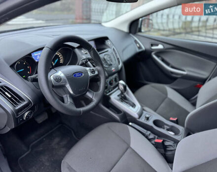 Серый Форд Фокус, объемом двигателя 2 л и пробегом 253 тыс. км за 8600 $, фото 16 на Automoto.ua