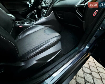 Серый Форд Фокус, объемом двигателя 1.6 л и пробегом 219 тыс. км за 9499 $, фото 112 на Automoto.ua