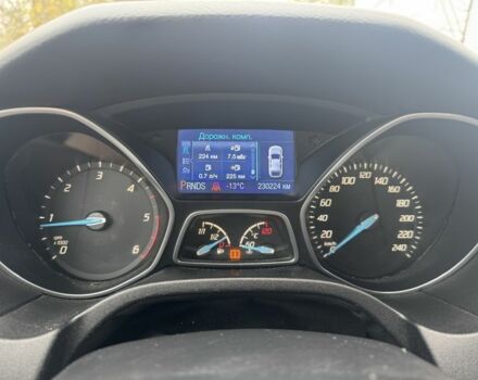 Форд Фокус 2013 в Броварах на Automoto.ua Серый Форд Фокус, объемом двигателя 2 л и пробегом 230 тыс. км за 5100 $, фото 5 на Automoto.ua