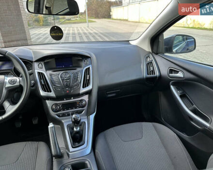 Форд Фокус 2013 у Стрые на Automoto.ua Сірий Форд Фокус, об'ємом двигуна 1.6 л та пробігом 217 тис. км за 8350 $, фото 124 на Automoto.ua