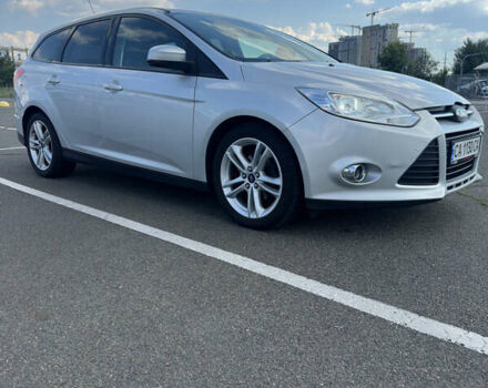 Форд Фокус 2013 в Киеве на Automoto.ua Серый Форд Фокус, объемом двигателя 1.56 л и пробегом 238 тыс. км за 8000 $, фото 4 на Automoto.ua