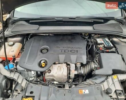 Серый Форд Фокус, объемом двигателя 1.6 л и пробегом 258 тыс. км за 8299 $, фото 98 на Automoto.ua