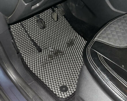 Серый Форд Фокус, объемом двигателя 1.56 л и пробегом 197 тыс. км за 8500 $, фото 15 на Automoto.ua