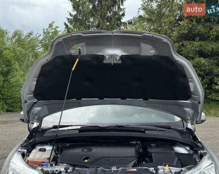 Серый Форд Фокус, объемом двигателя 1.6 л и пробегом 235 тыс. км за 7800 $, фото 72 на Automoto.ua