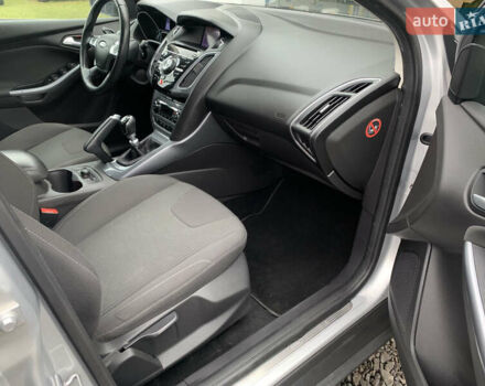 Серый Форд Фокус, объемом двигателя 1.6 л и пробегом 215 тыс. км за 8200 $, фото 25 на Automoto.ua