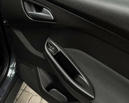 Серый Форд Фокус, объемом двигателя 1.6 л и пробегом 200 тыс. км за 8700 $, фото 29 на Automoto.ua