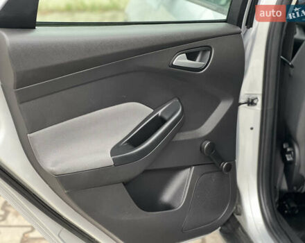 Серый Форд Фокус, объемом двигателя 1.6 л и пробегом 243 тыс. км за 7000 $, фото 17 на Automoto.ua