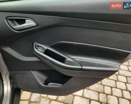 Серый Форд Фокус, объемом двигателя 1.6 л и пробегом 258 тыс. км за 8299 $, фото 69 на Automoto.ua