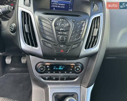 Форд Фокус 2013 у Стрые на Automoto.ua Сірий Форд Фокус, об'ємом двигуна 1.6 л та пробігом 217 тис. км за 8350 $, фото 93 на Automoto.ua