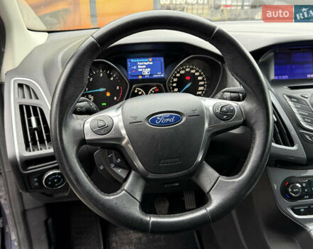 Серый Форд Фокус, объемом двигателя 1.6 л и пробегом 232 тыс. км за 9200 $, фото 41 на Automoto.ua