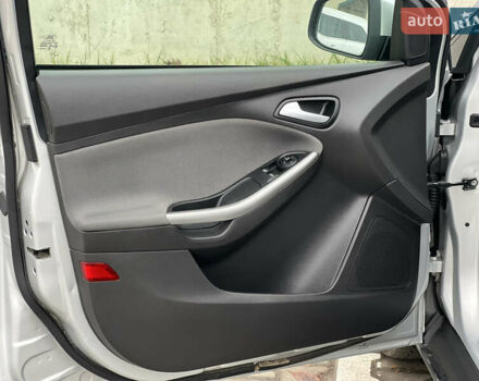 Серый Форд Фокус, объемом двигателя 1.6 л и пробегом 243 тыс. км за 7000 $, фото 15 на Automoto.ua