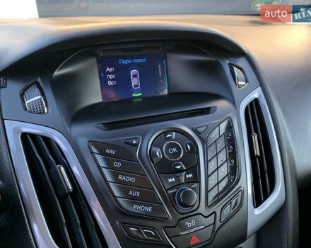 Серый Форд Фокус, объемом двигателя 1.6 л и пробегом 236 тыс. км за 7800 $, фото 31 на Automoto.ua