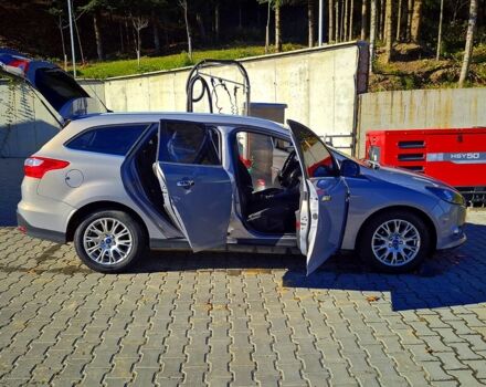 Сірий Форд Фокус, об'ємом двигуна 1.6 л та пробігом 233 тис. км за 7999 $, фото 6 на Automoto.ua