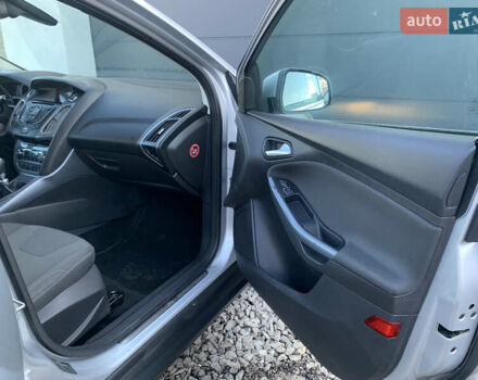 Форд Фокус 2013 в Ровно на Automoto.ua Серый Форд Фокус, объемом двигателя 1.6 л и пробегом 236 тыс. км за 7950 $, фото 24 на Automoto.ua