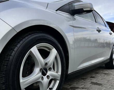 Сірий Форд Фокус, об'ємом двигуна 1.6 л та пробігом 259 тис. км за 8400 $, фото 7 на Automoto.ua