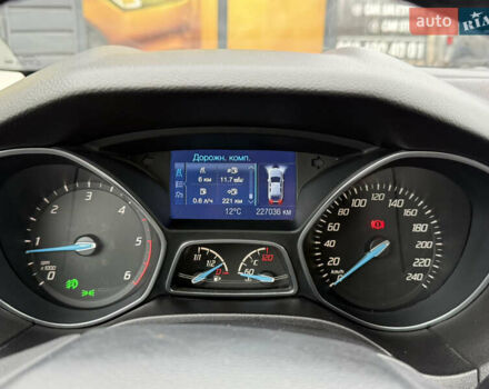 Серый Форд Фокус, объемом двигателя 1.6 л и пробегом 227 тыс. км за 8900 $, фото 48 на Automoto.ua